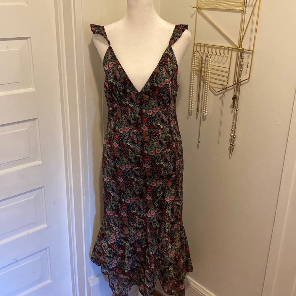 NWT Women’s Floral Dress